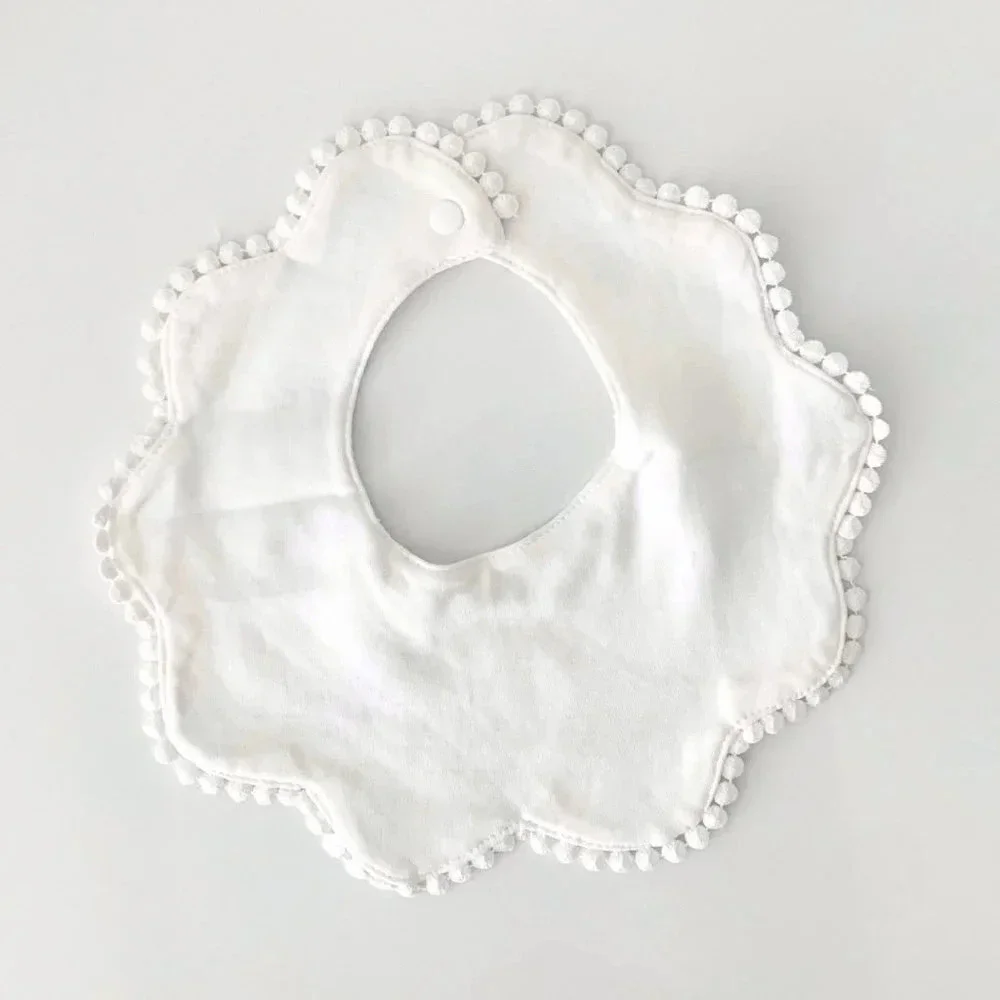 NWT Lovely Boutique Girls Baby Bib Pretty Floral Print with Delicate Trim OS
